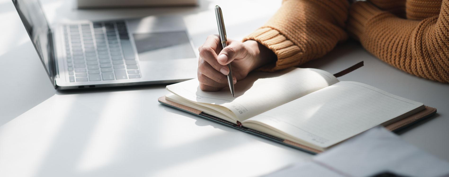 LT5.A1: Formación para la gestión de la I+D+I en salud