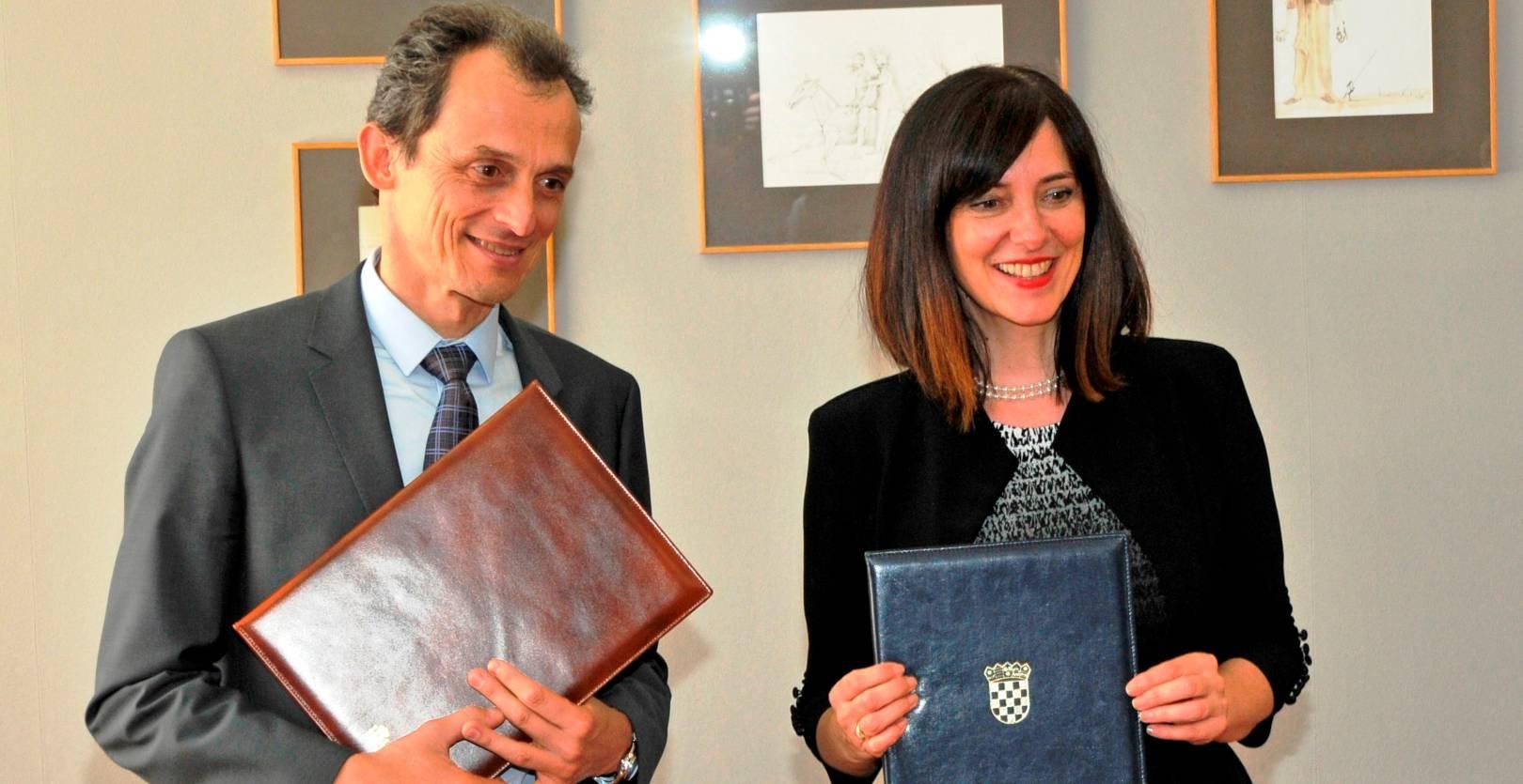 España y Croacia impulsan la candidatura de Granada para albergar el IFMIF-Dones España y Croacia impulsan la candidatura de Granada para albergar el IFMIF-Dones