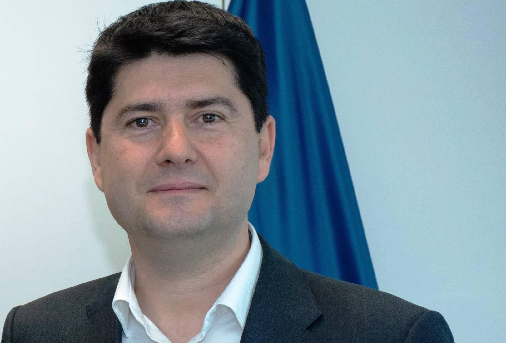 El científico Javier García, elegido presidente de la Unión Internacional de Química Pura y Aplicada
