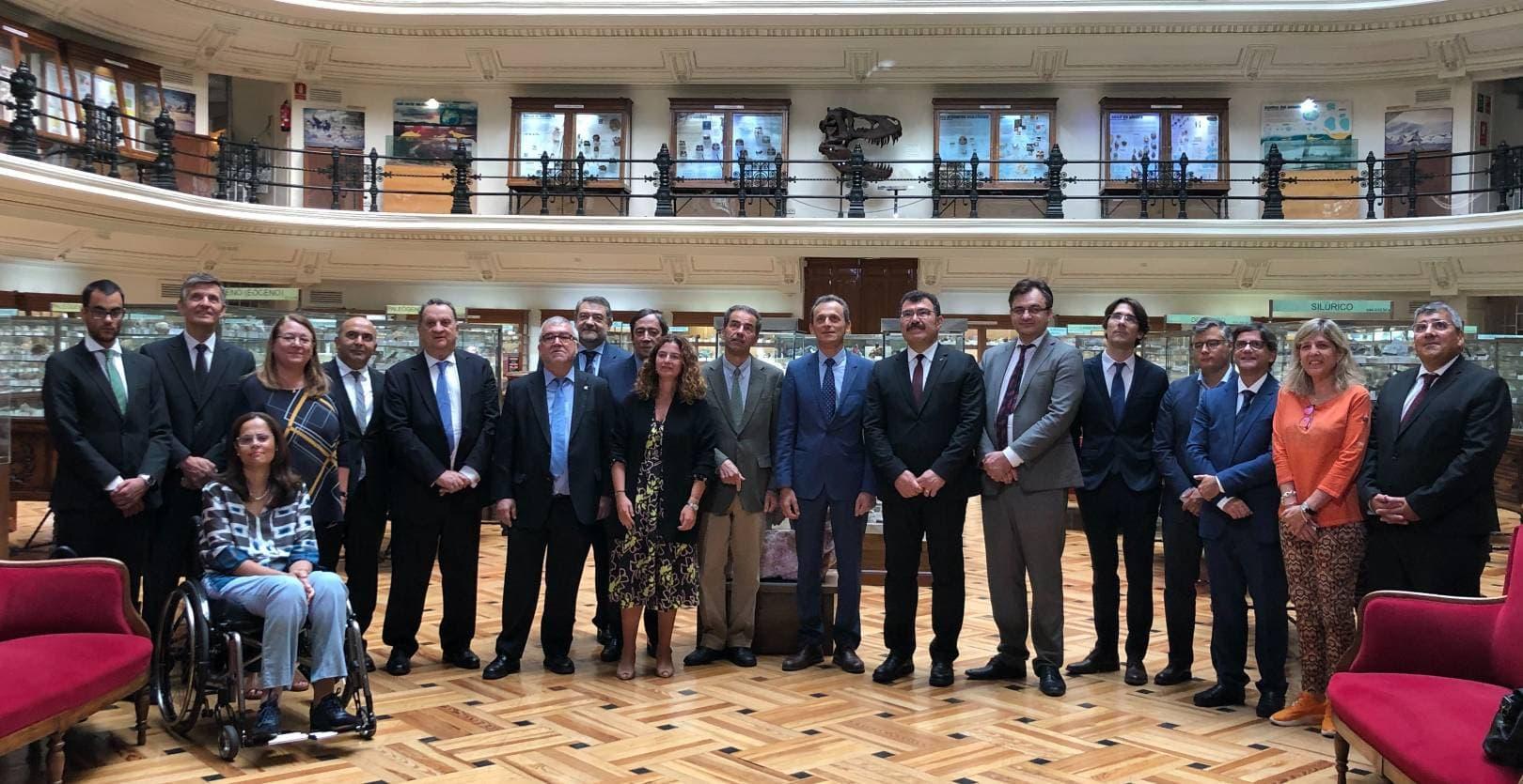 Pedro Duque recibe a los países del consorcio por el que España albergará el superordenador europeo de última generación