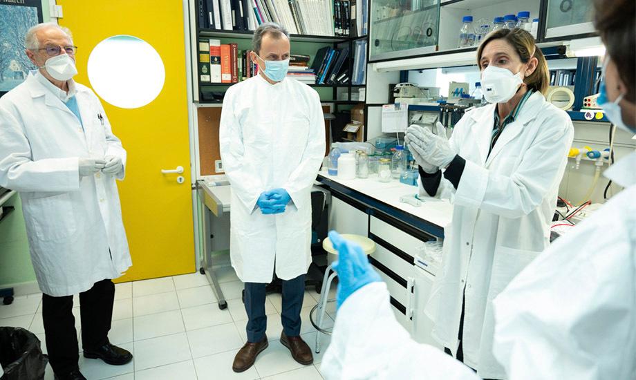Visita del ministro Pedro Duque al Centro Nacional de Biotecnología del CSIC Visita del ministro Pedro Duque al Centro Nacional de Biotecnología del CSIC