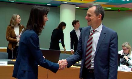 Pedro Duque afirma en Europa que su prioridad es atraer y retener talento