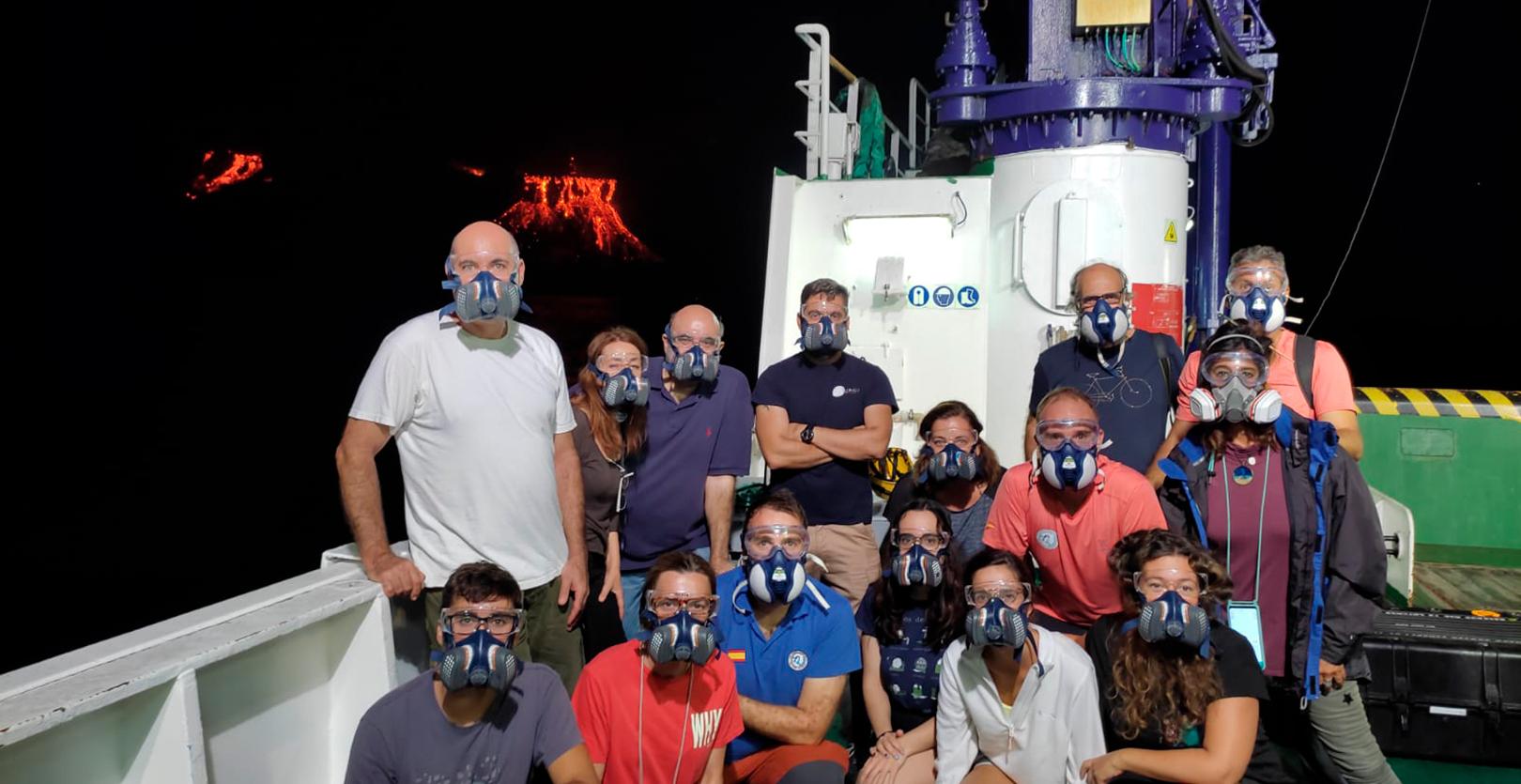 El buque Ramón Margalef finaliza la primera campaña de investigación sobre los efectos de la entrada de lava en el medio marino