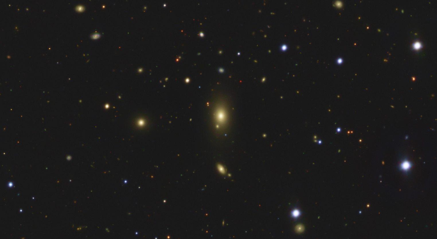 Imagen en color de una zona del cielo observada con J-PAS Imagen en color de una zona del cielo observada con J-PAS