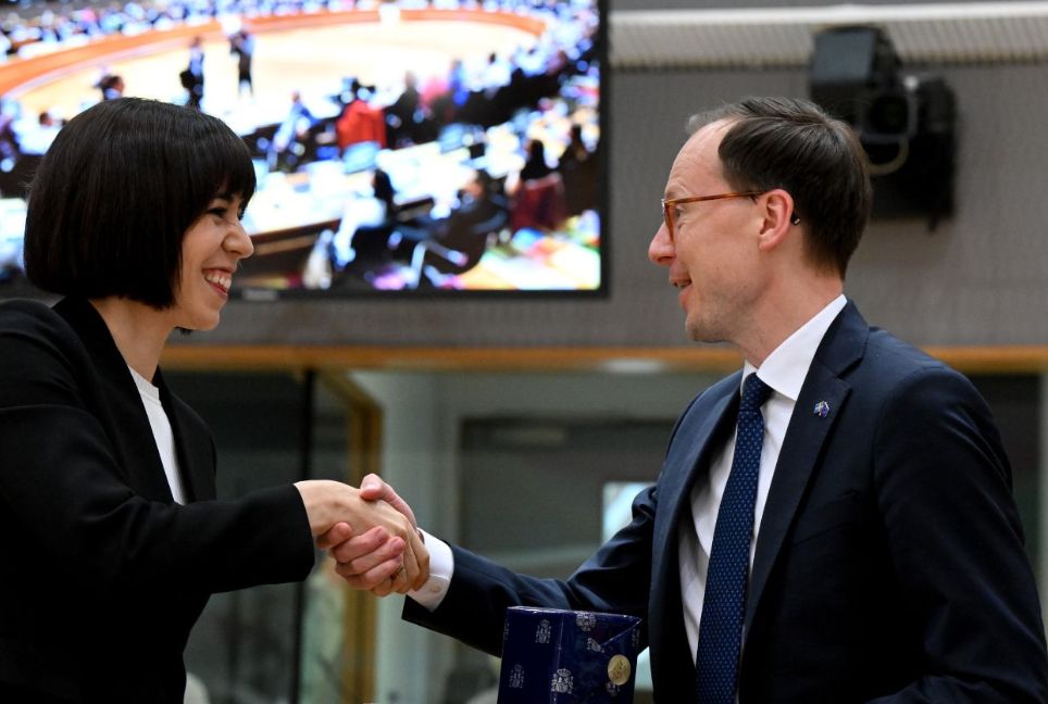 Diana Morant destaca en Bruselas que España será puente entre la UE y los países del Mediterráneo y Latinoamérica en investigación y espacio